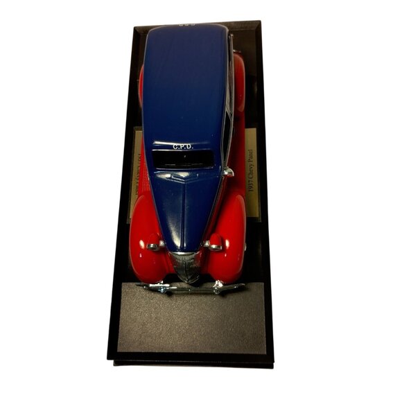 Cleveland Police Department 1937 Chevy Panel Die Cast Car Emergency Patrol CPD - Picture 13 of 14